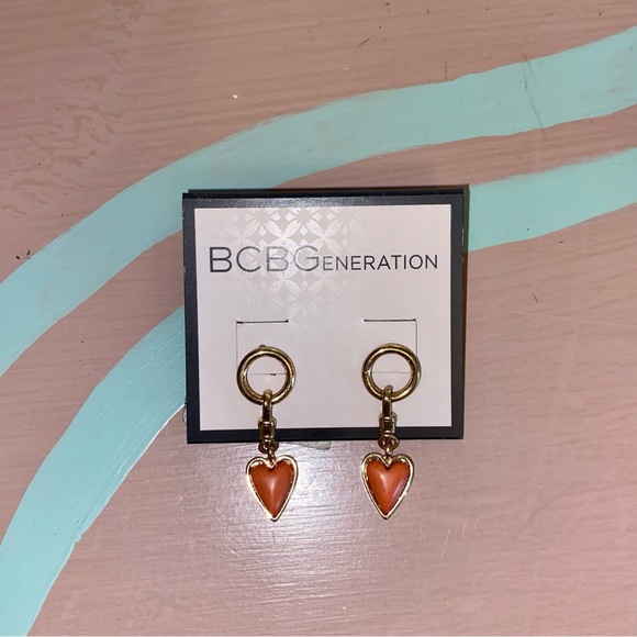 NWT BCBGeneration Cabochon Heart Drop Earrings - Picture 13 of 14
